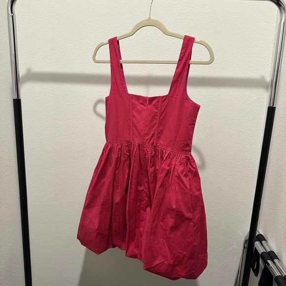 NEW Showpo BRIANDA MINI DRESS - CORSET BODICE BUBBLE HEM DRESS IN BERRY SIZE 6 - Picture 4 of 6